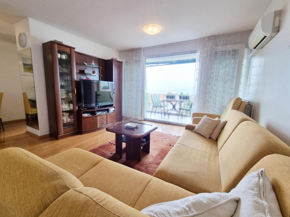 Apartment Rijeka With Sea View Luaran gambar