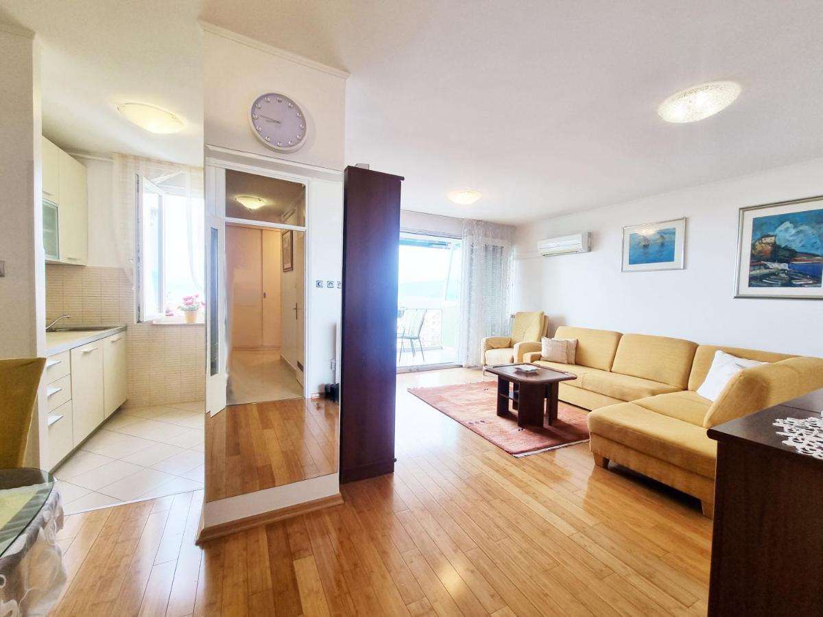 Apartment Rijeka With Sea View Luaran gambar