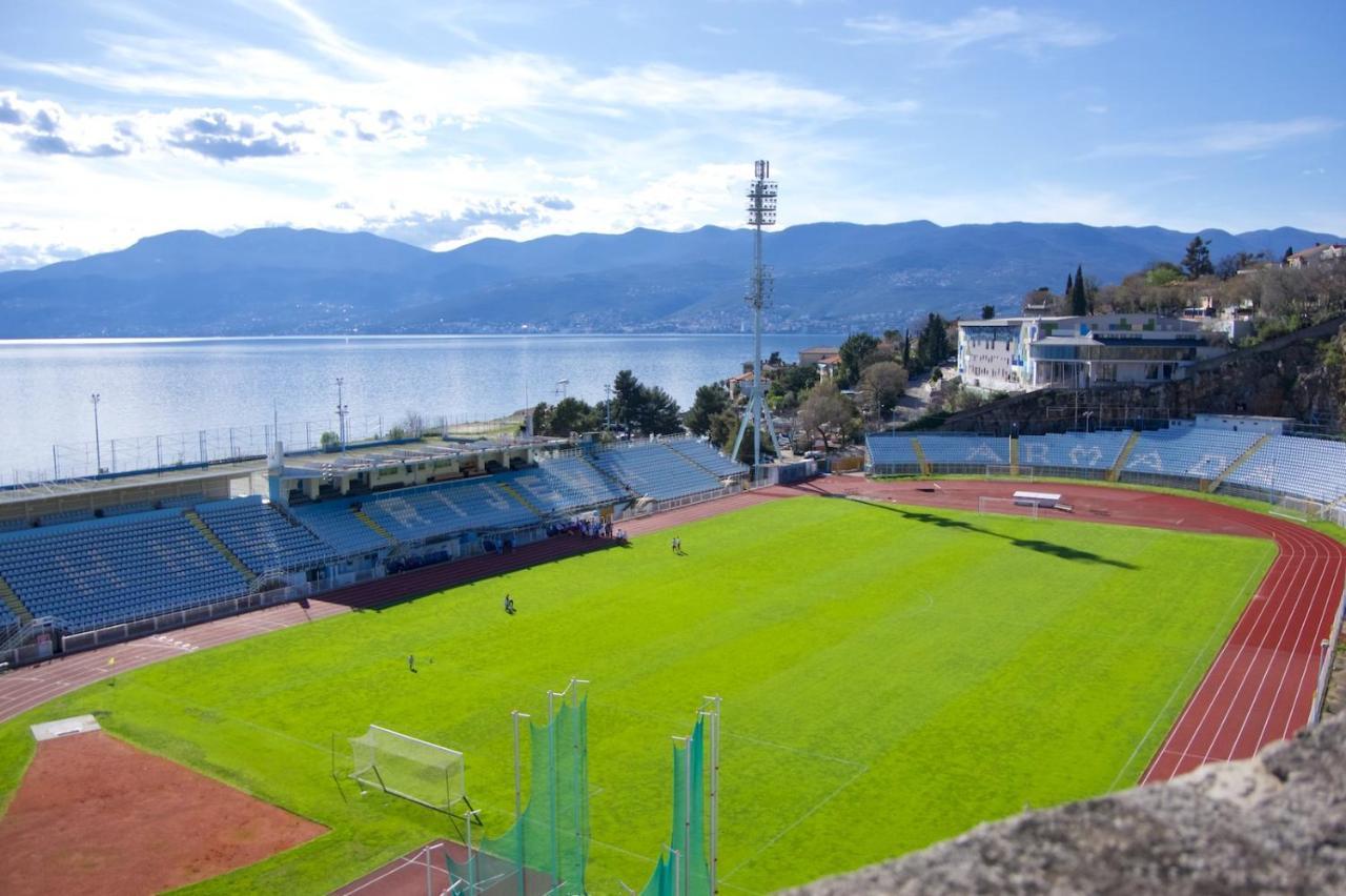 Apartment Rijeka With Sea View Luaran gambar